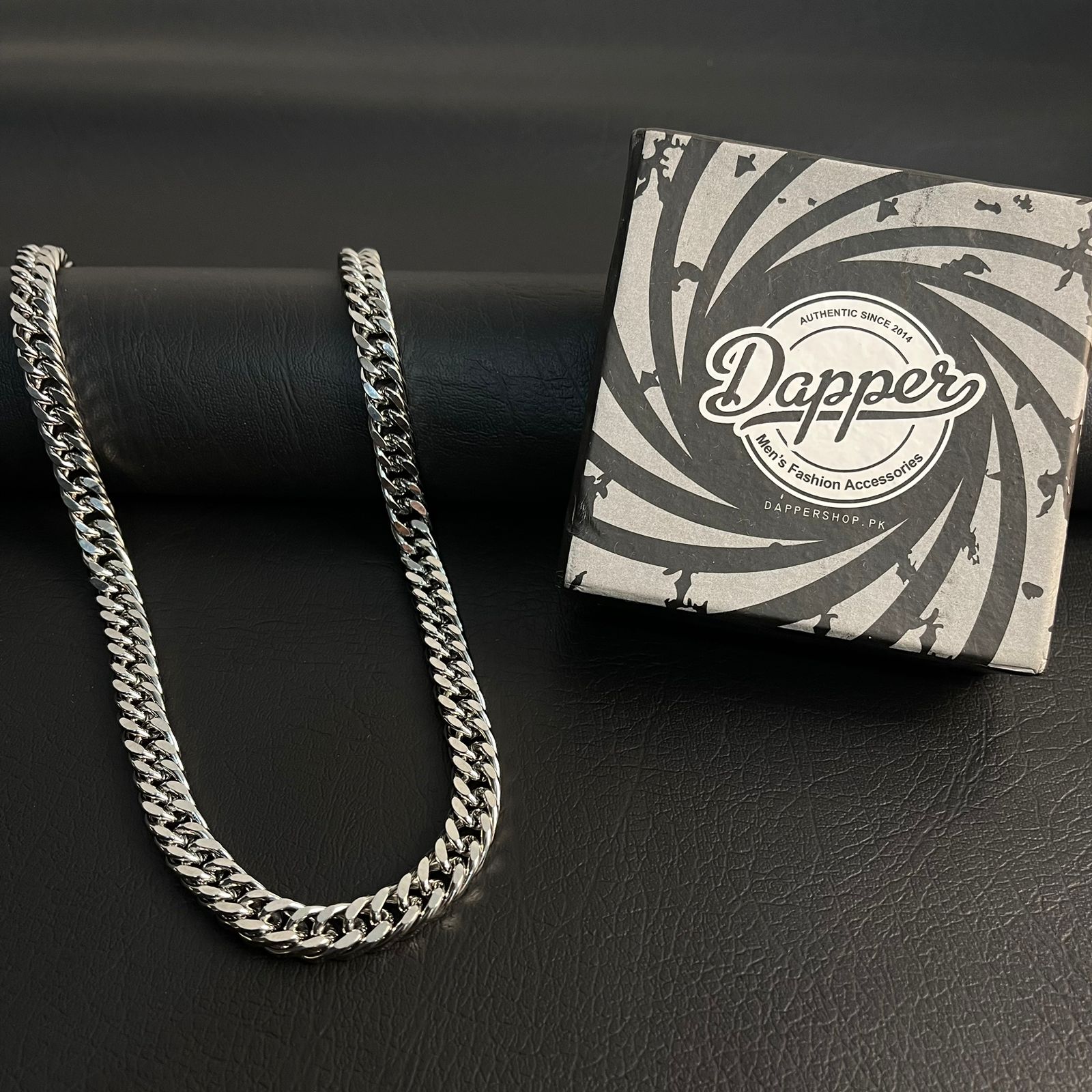 11 mm heavy silver stainless steel Cuban link neck chain for men online in Pakistan