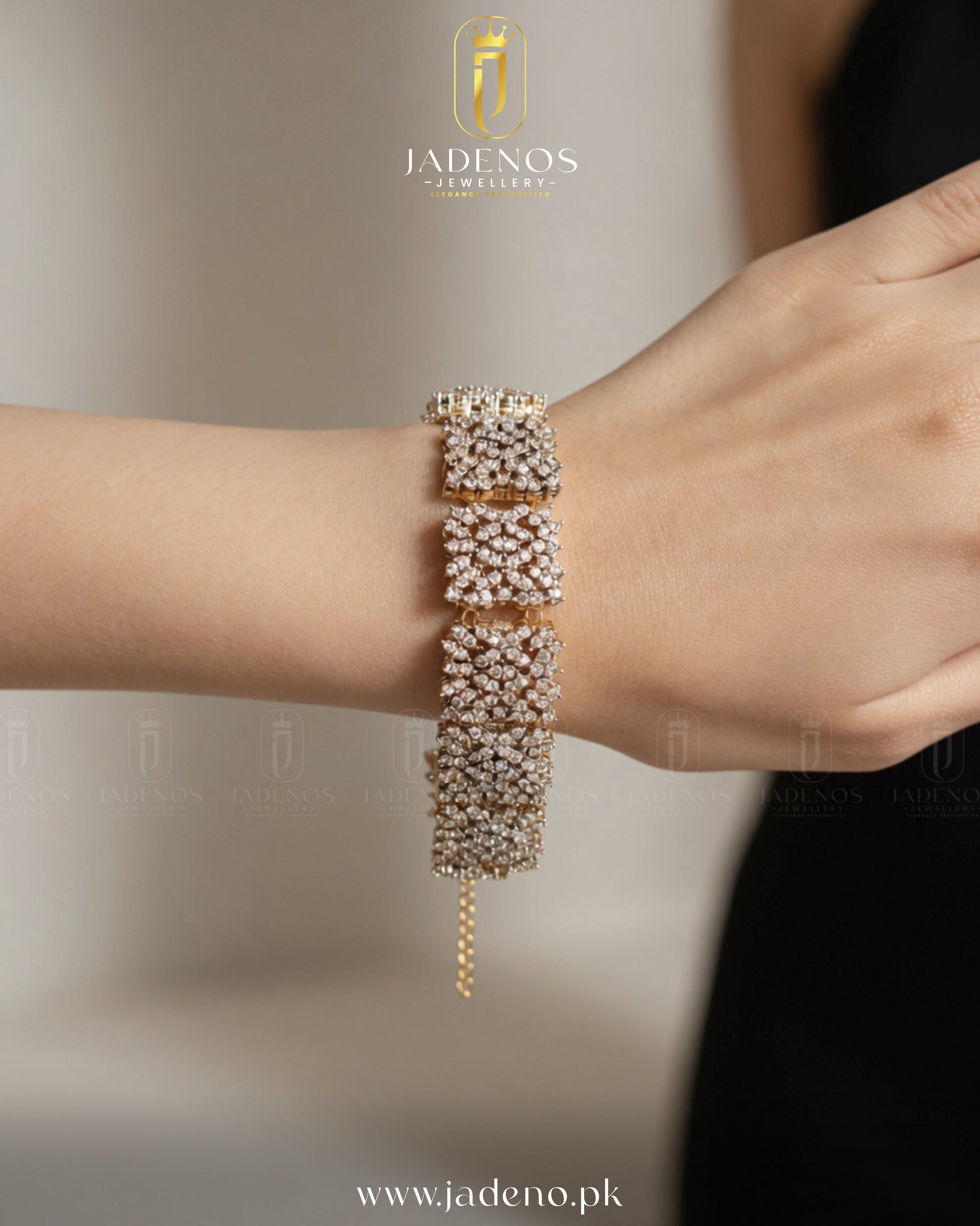 Maison the Pearl Openable Bracelet